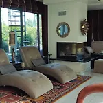 De Lux With Pool Villa