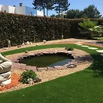 De Lux With Pool