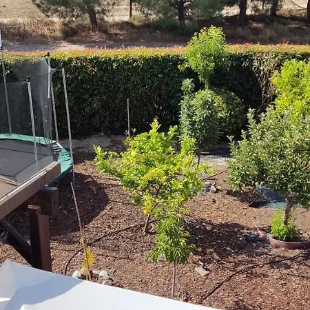 De Lux With Pool فيلة