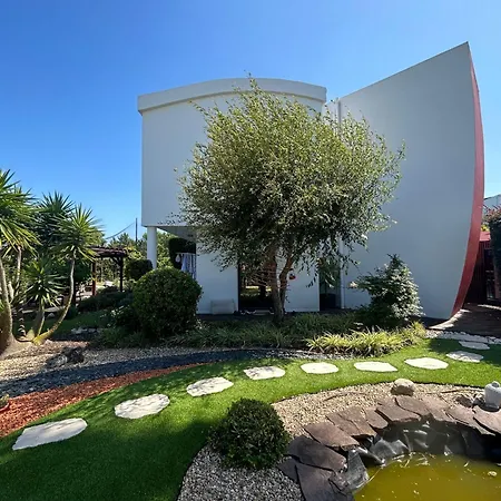 De Lux With Pool فيلة *