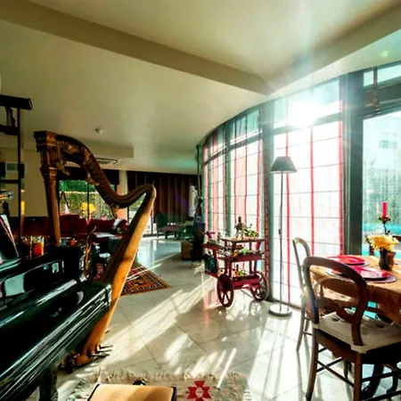 De Lux With Pool Villa *